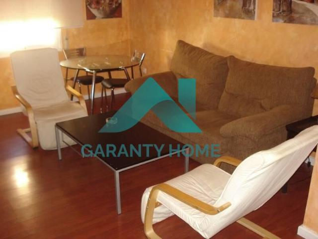 SE ALQUILA APARTAMENTO AMUEBLADO EN PLENO CENTRO ✨