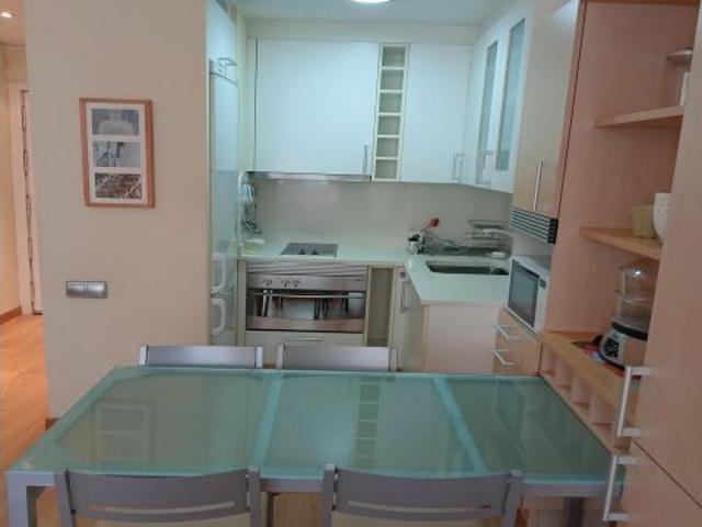 Se alquila apartamento amueblado, muy luminoso em Nuevos Ministerios