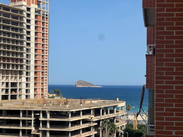 SE ALQUILA APARTAMENTO CON VISTAS AL MAR EN LA CALA