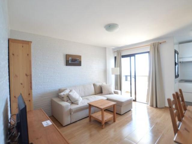 Se alquila apartamento con vistas y renovado en Playa del Águila