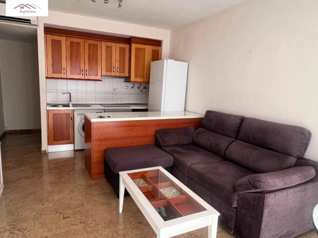 SE ALQUILA APARTAMENTO DE UN DORMITORIO CON GARAJE EN FUENTEZUELAS
