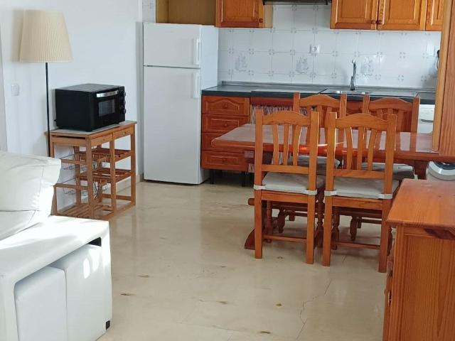 Se alquila apartamento de un dormitorio para trabajadores junto corte inglés