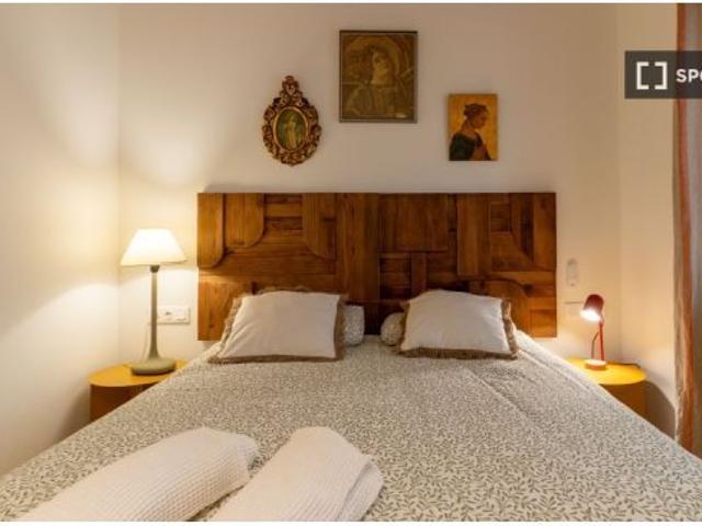 Se alquila apartamento de 1 dormitorio en Trinitat  se admiten parejas