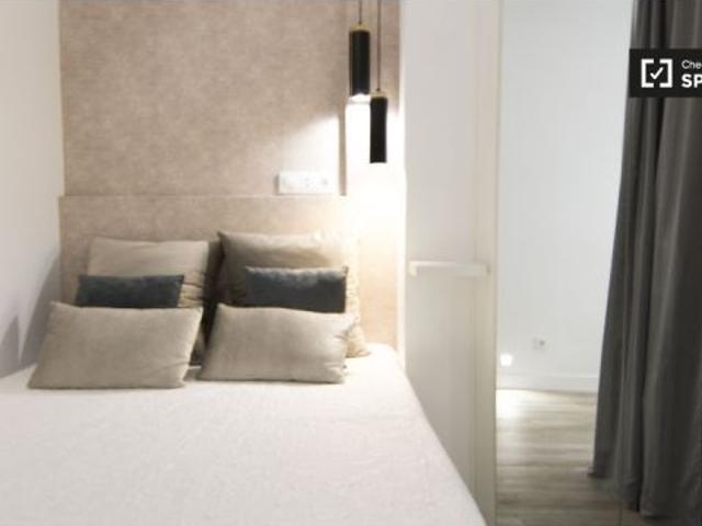 Se alquila apartamento de 1 dormitorio en Universidad, todos los gastos incluidos