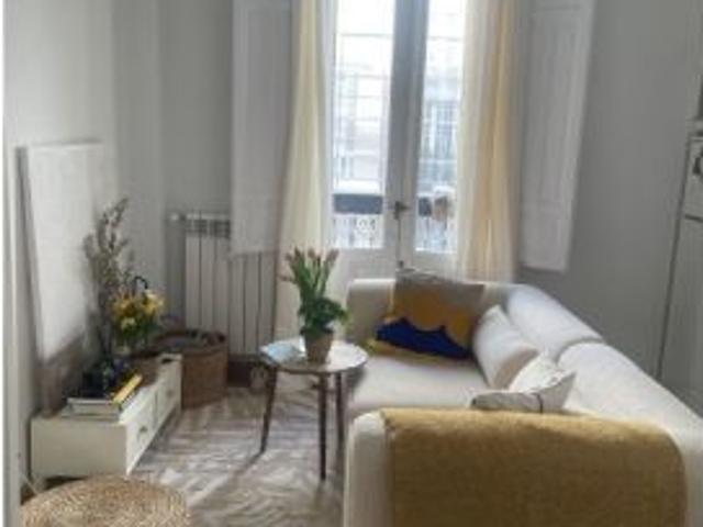 Se alquila apartamento de 1 dormitorio en Universidad, gastos incluidos