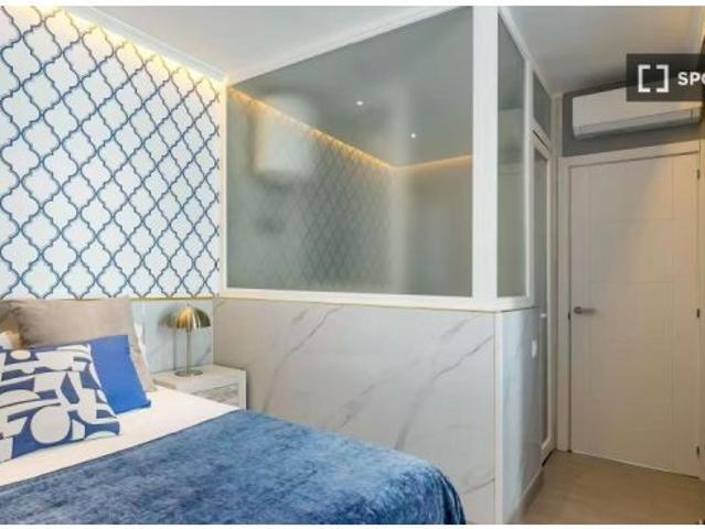Se alquila apartamento de 1 dormitorio en Sol, gastos incluidos