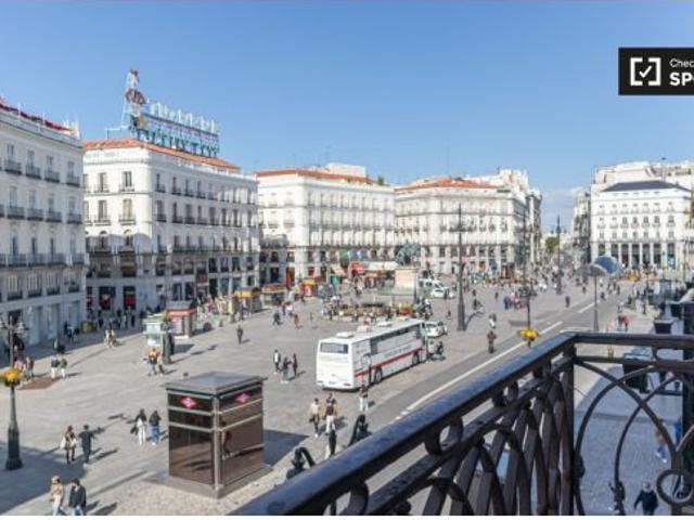 Se alquila apartamento de 1 dormitorio en Sol, gastos incluidos