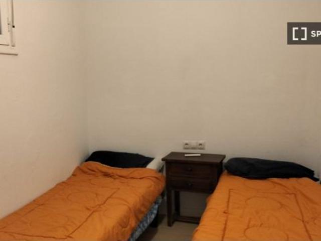 Se alquila apartamento de 2 dormitorios en Torremolinos, todos los gastos incluidos