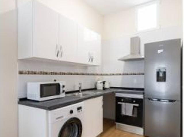 Se alquila apartamento de 2 habitaciones en Pilar, pago de servicios en factura