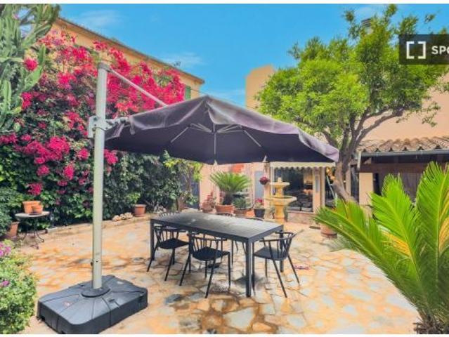 Se alquila apartamento de 3 habitaciones en Son Espanyolet, gastos incluidos