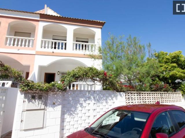 Se alquila apartamento de 6 habitaciones en Sueca, Valencia