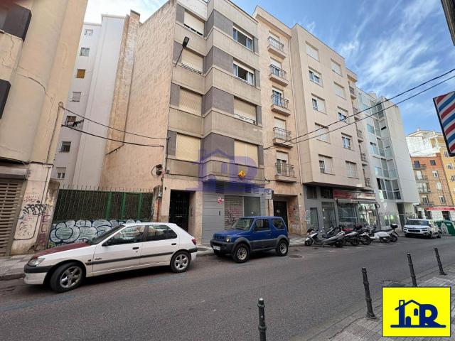 Se alquila apartamento dos dormitorios. ascensor. Piso en alquiler en Cuenca CENTRO