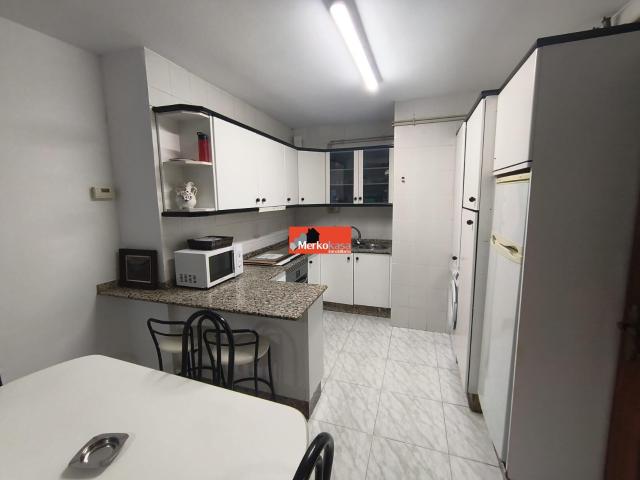 SE ALQUILA APARTAMENTO EN AVD CORUÑA