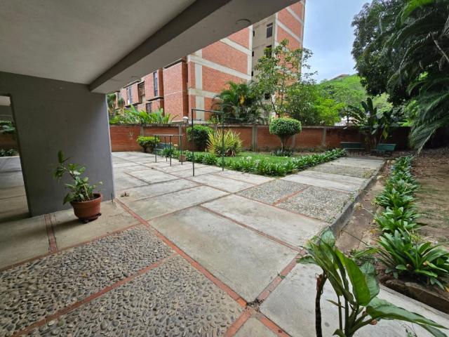Se Alquila Apartamento En El Cafetal