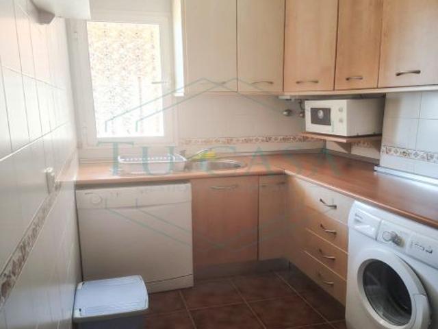 Se alquila apartamento en Residencial Al Ándalus de larga temporada