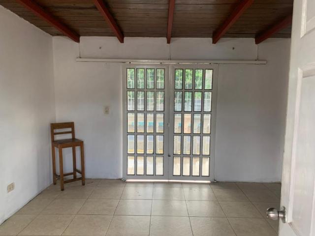 SE ALQUILA APARTAMENTO TIPO ESTUDIO EN LA VIÑA AL10 216LV RGON