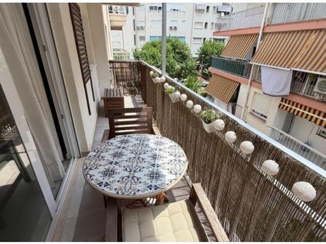 SE ALQUILA APARTAMENTO TODO EL AÑO EN PLAYA DE GANDIA