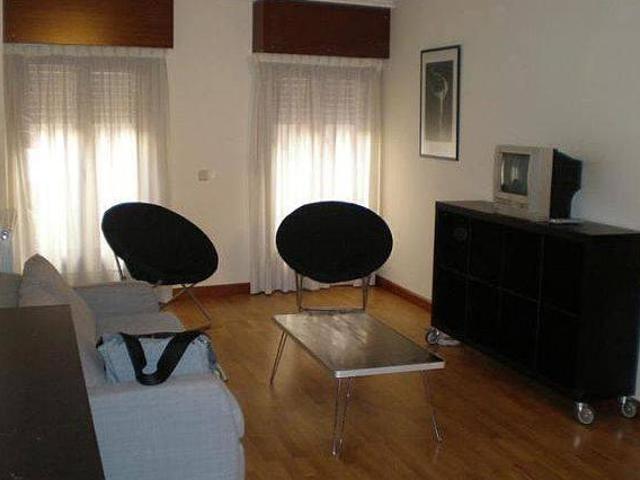 Se alquila apartamento zona palacio de congresos