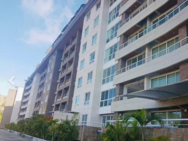 Se alquila apartamento sin muebles 127m2 Escampadero 3192