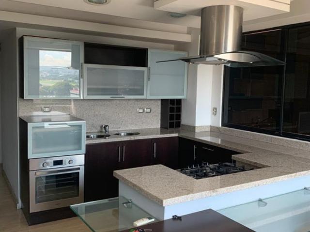 Se alquila apartamento 2H/2B/2P El Rosal