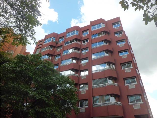 Se alquila apartamento 51m2 El Rosal 3241