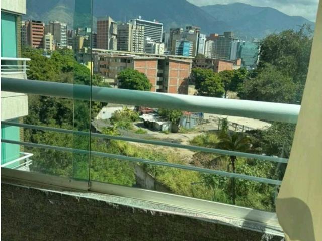 Se alquila apartamento 65m2 El Rosal 7358