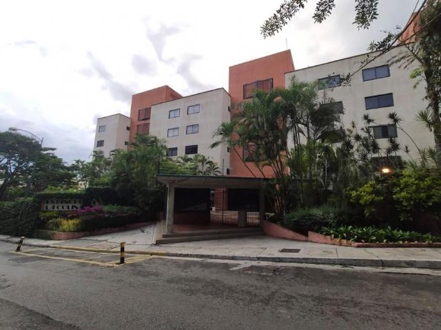 Se alquila Apartamento 60m2. Valle Arriba