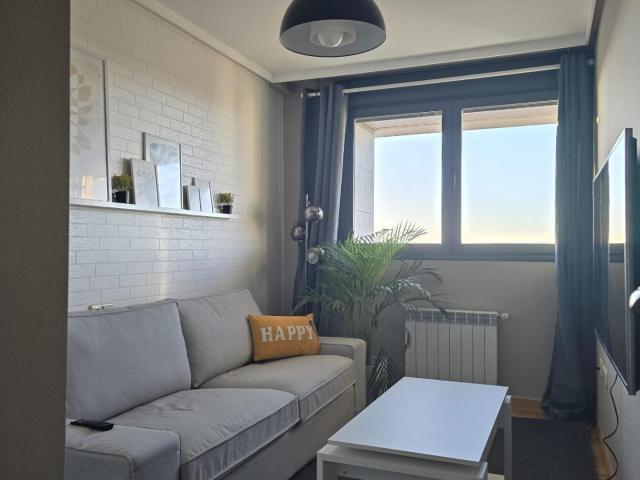 Se alquila apartamento