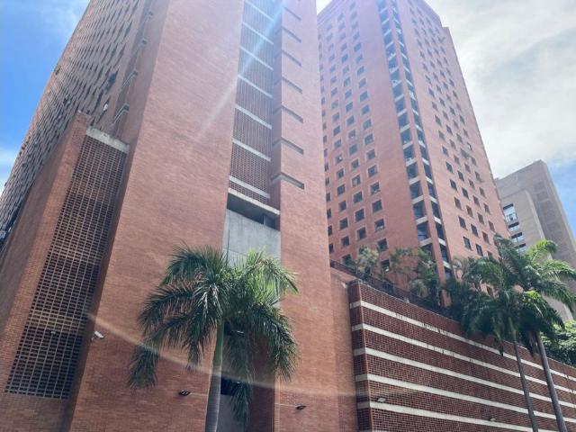 Se alquila Apartamento 62m2. Sabana Grande
