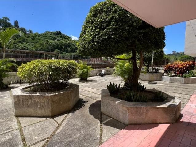 Se alquila Apto 104m² 3h/2b/1p San Luis