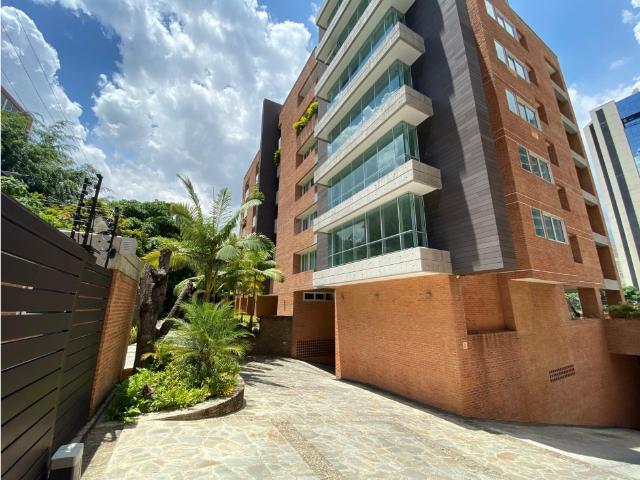 Se alquila Apto 138m² 3h+s/2b+s/3p Campo Alegre