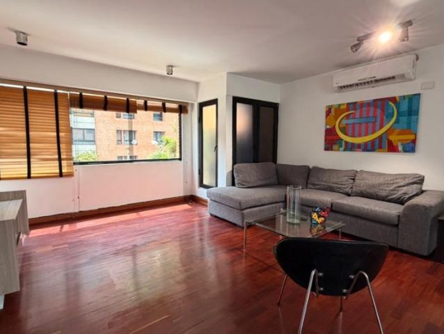 Se alquila Apto 85m² 2h/2b/2p Campo Alegre