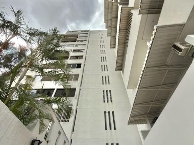 Se alquila apto PH 327 m² 3h+s/3.5b+s/2p Los palos grandes