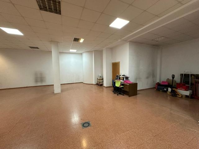 SE ALQUILA BAJO COMERCIAL EN LORCA