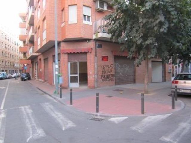 Se alquila bajo comercial en San Andrés