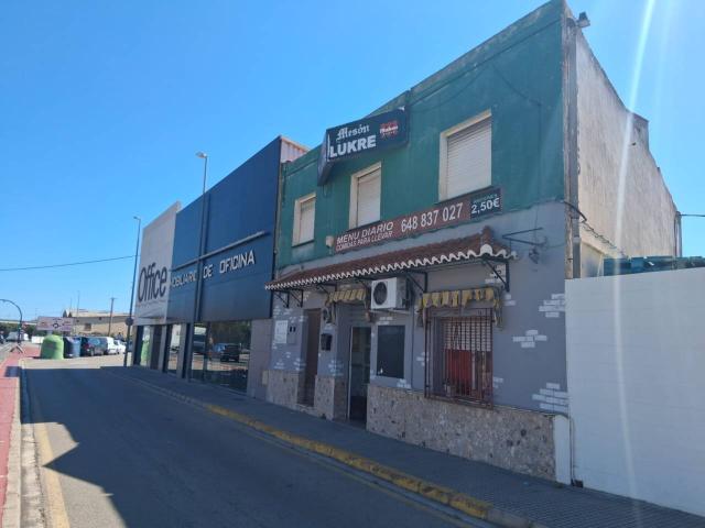 SE ALQUILA BAR EN EL POLIGONO DE REAL DE GANDIA