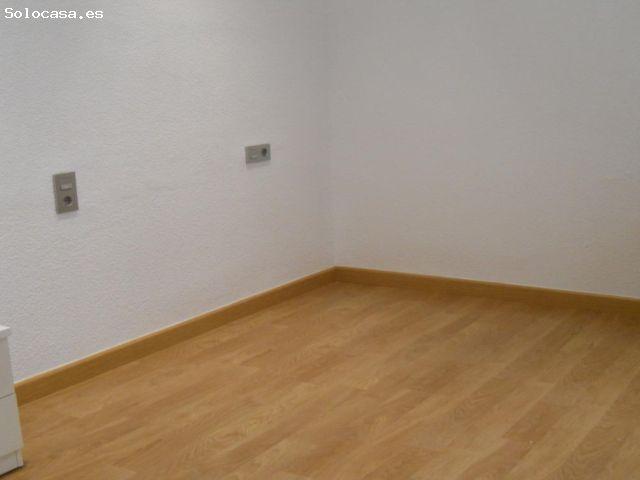 se alquila bonito piso en gran via,ideal estudiantes