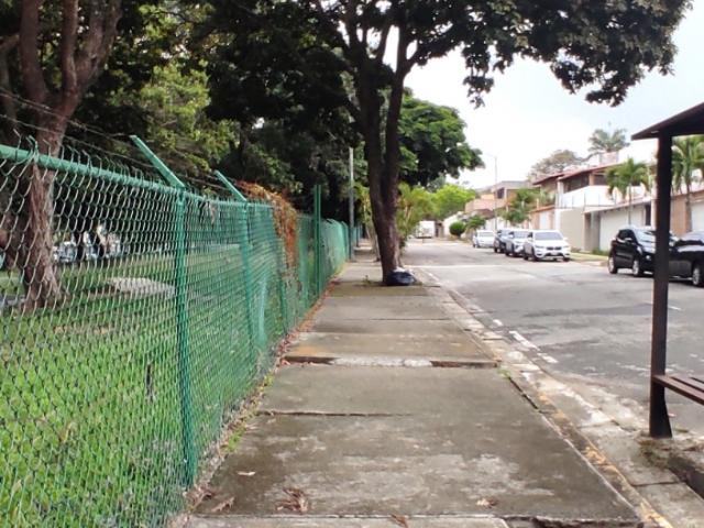 Se alquila casa 200m2 El Cafetal 2419