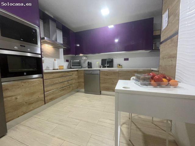 Se alquila Casa en el Centro de Águilas ¡Tu Refugio Vacacional!