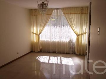 Se Alquila Casa en Urb. Villa Jardin