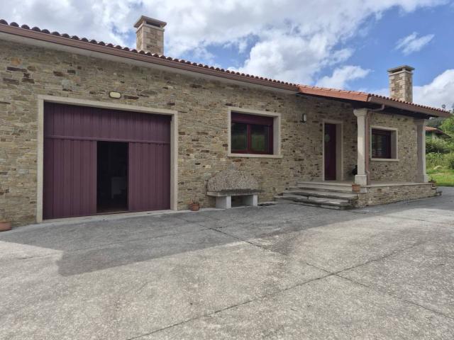 Se alquila casa en Vilanova, Mezonzo Vilasantar