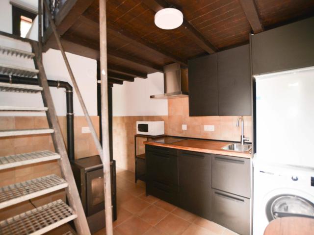 Se alquila casa situada en la falda del Naranco – 05111 – Agencia Asturias