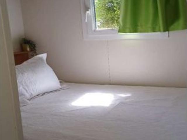 SE ALQUILA DESDE 01/09/2026 30/06/2027 BUNGALOW DE FIBRA EN ZONA PINARES DE SAN ANTON ALHAURIN