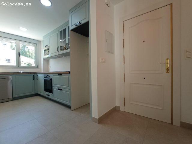 Se Alquila. Excepcional Apartamento Sin muebles