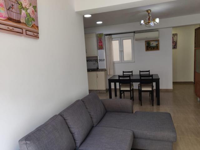 Se alquila el piso de 2 habitaciones cerca de Marxalenes
