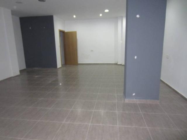 SE ALQUILA ESTUPENDO LOCAL COMERCIAL EN VISTALEGRE, MURCIA