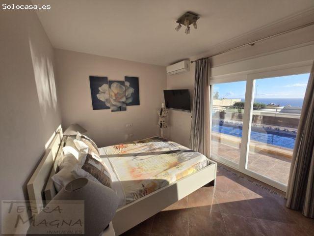 Se alquila fantástica villa dúplex, piscina privada y jacuzzi en Madroñal
