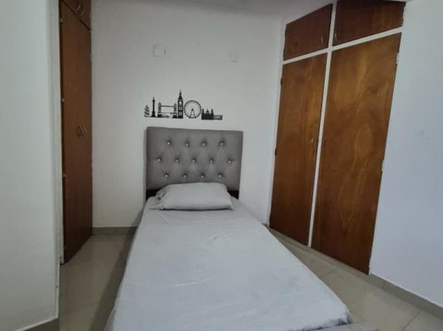 Se alquila habitación 12m2 La Candelaria 3824