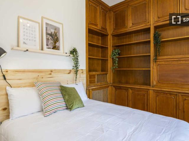 Se alquila habitación compartida en Cuatro Caminos, Madrid