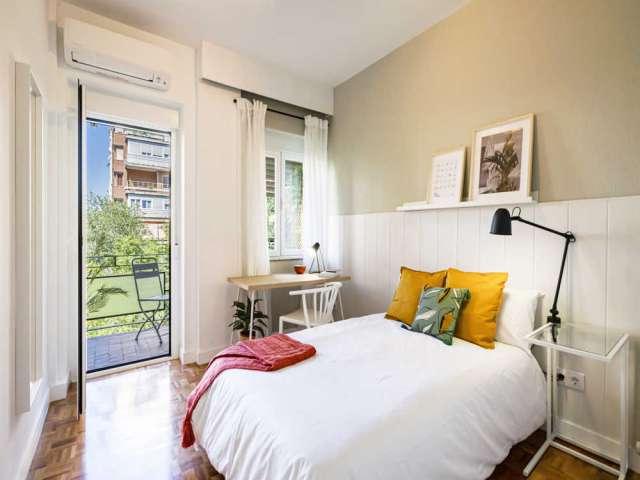 Se alquila habitación compartida en Cuatro Caminos, Madrid